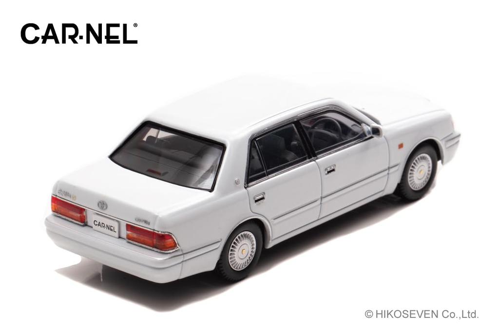 CARNEL Toyota Crown Royal Saloon G 1999 Crystal White Pearl Shine 1/43 (JZS155) (Готовая модель)