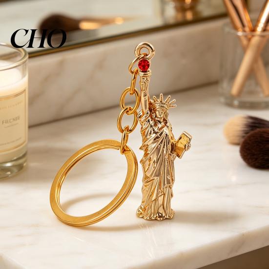 Retro Style Keychain Pendant Statue of Liberty Design Lightweight Zinc Alloy with Lobster Clasp New York Landmark Accessory Commemorative