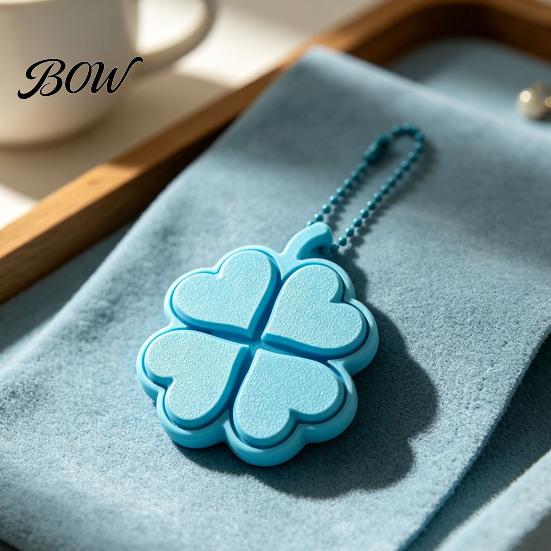 Clover Hanging Accessory Four-Leaf Clicker Keychain, 3D Printed Leaf Push Toy with Ball Keychain Charm Chain, Stress Relief Finger Toy, Decorative for