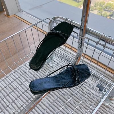 Шлепанцы из натуральной кожи 2025 лето новая мода высококлассные уличные тапочки женские повседневные универсальные французские сандалии