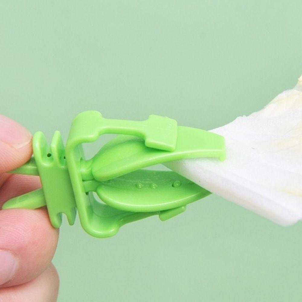 6Pcs Plastic Pet Bird Food Clip Mini Practical Parrot Fruit Vegetable Clip Portable Birds Food Holder Large Cages