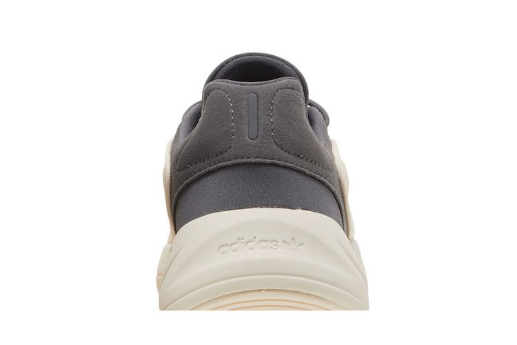 Мужские кроссовки adidas Ozelia 'Wonder White Grey'