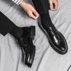 Мода 2024 года, новая мужская прогулочная обувь, горячая распродажа, кожаная модная повседневная обувь, мужские туфли-оксфорды на шнуровке, классические мужские туфли для свадьбы