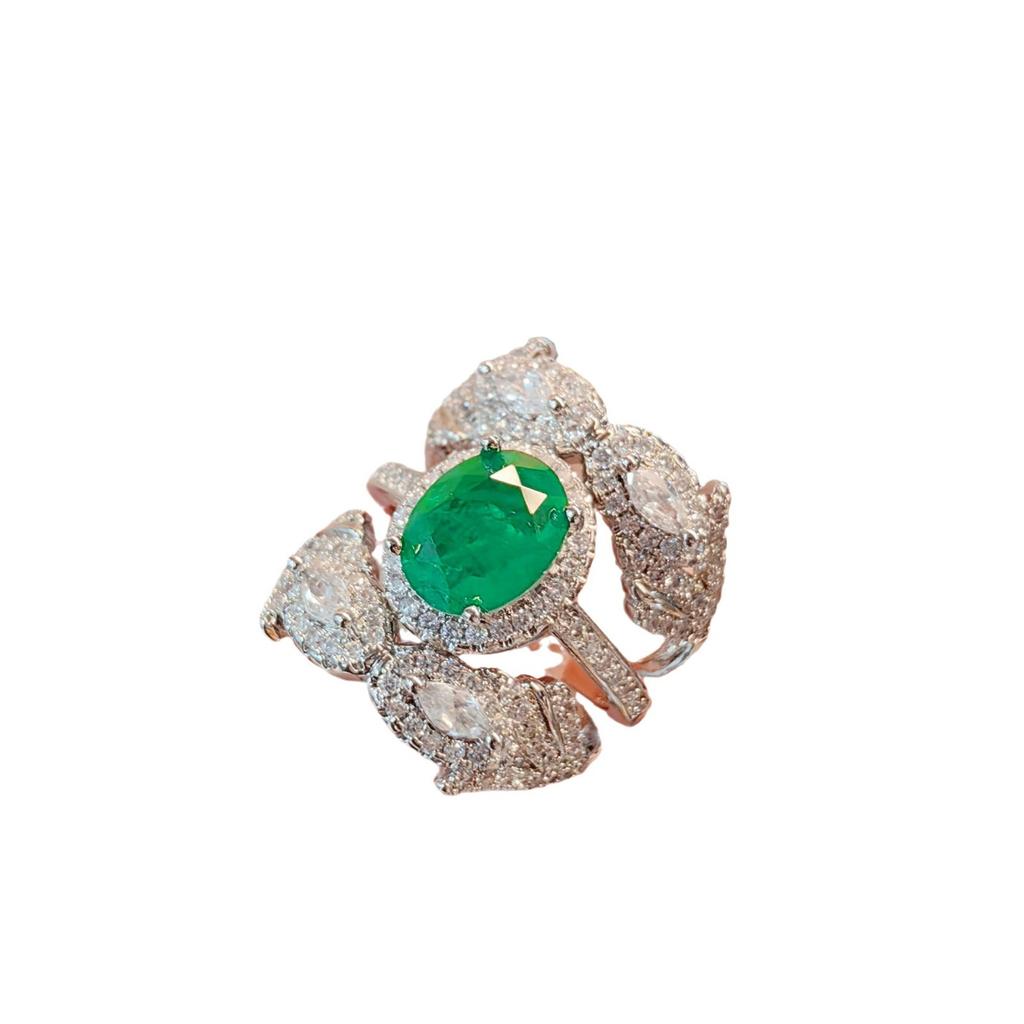 Носите одно или два кольца из высокоуглеродистого бриллианта и красного корунда, роскошное кольцо с хлопковым изумрудом в стиле тяжелой промышленности.