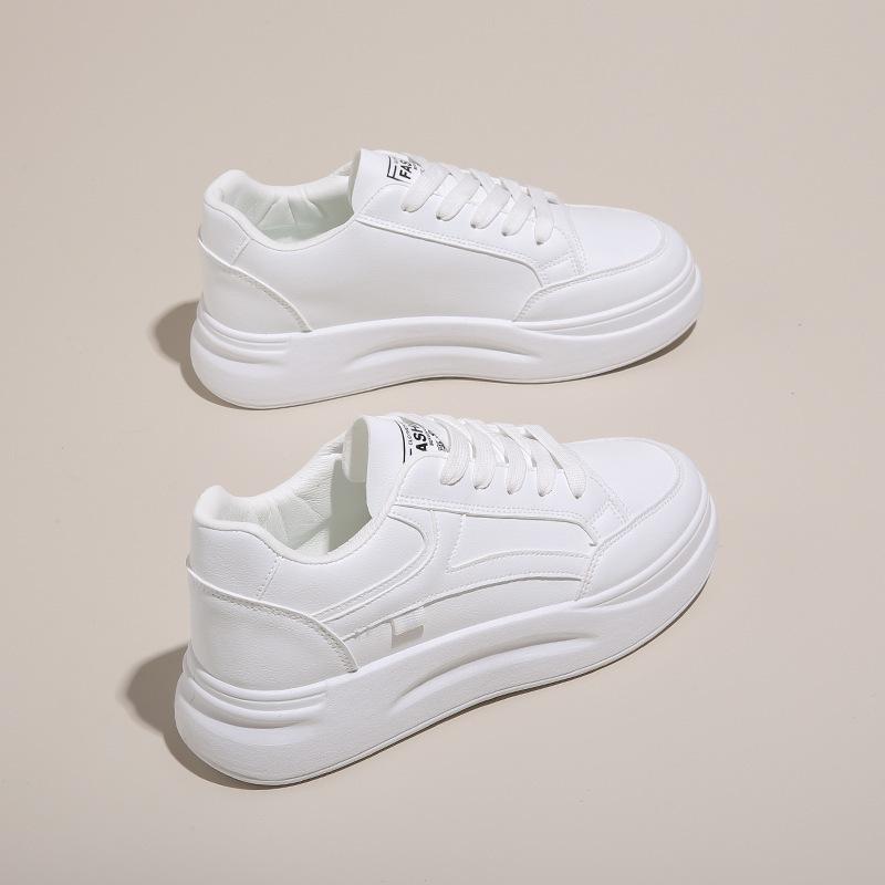 Маленькие белые туфли женские 2025 осень новые туфли женские платформа ins корейская версия универсальные студенческие спортивные и повседневные туфли кеды