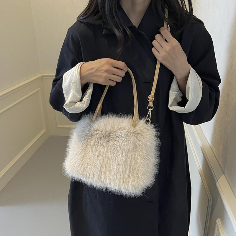 New Plush Bag Winter Women Fashion Handbags Cloud Faux Fur Purse Fashion Casual Women's Shoulder Bag Fluffy Bag