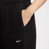 Nike Повседневные брюки Therma FIT для женщин HV3708-010