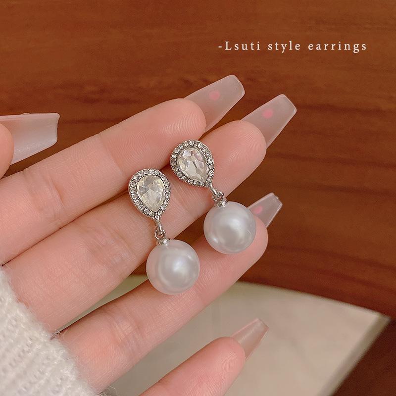 Flash diamond water drop pearl earrings women's high-end sense niche unique explosive earrings New light luxury ear jewelry