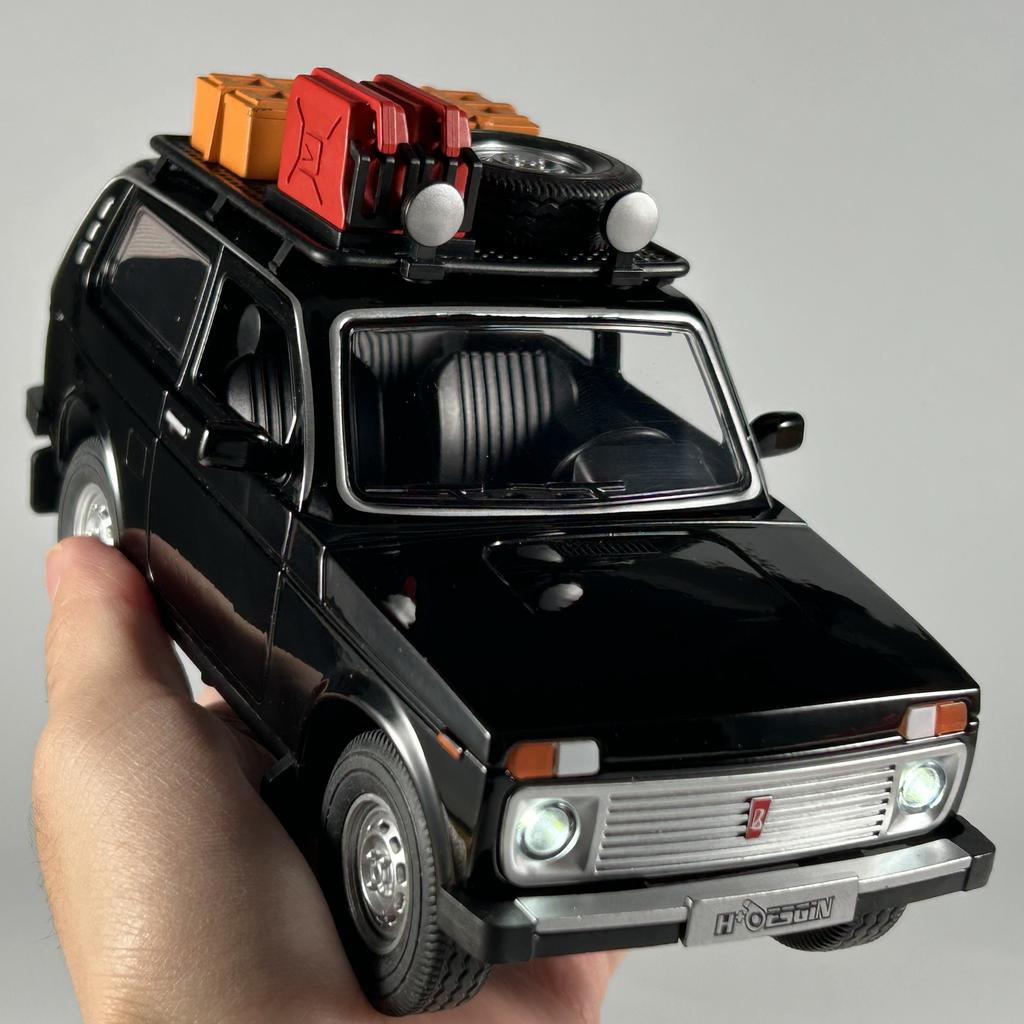 1:24 Русская LADA NIVA ДИКАЯ ВЕРСИЯ Внедорожник Металлический Литой Модель Автомобиля Настольный Дисплей Коллекционный Орнамент Праздник