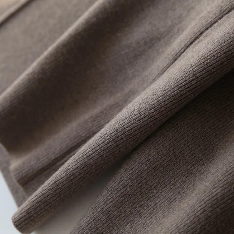 Утолщенные широкие трикотажные брюки женские зимние шикарные полосатые свободные брюки женские повседневные длинные теплые брюки-свитера