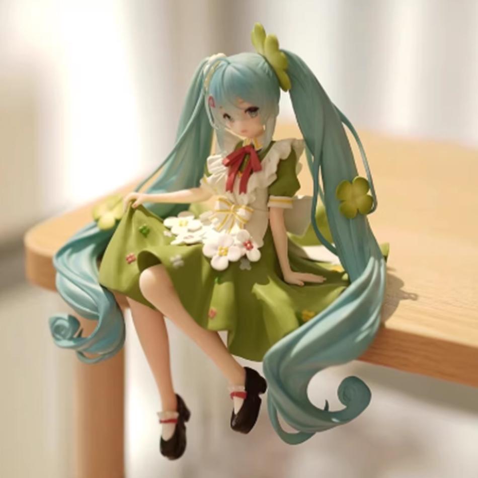 Gifts te style Hatsune Miku Figure For Pretty Girl Four Leaf Clover Flower Fairy Model Decorative Collectibles Great Birthday