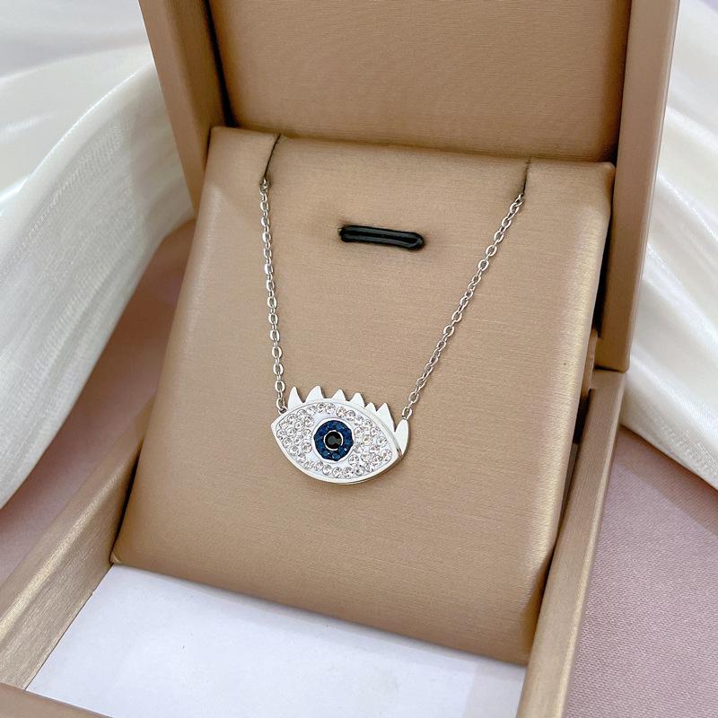 Fashion Retro Women's Necklace Temperament Micro Diamond Necklace Exquisite Collar Chain Accessories