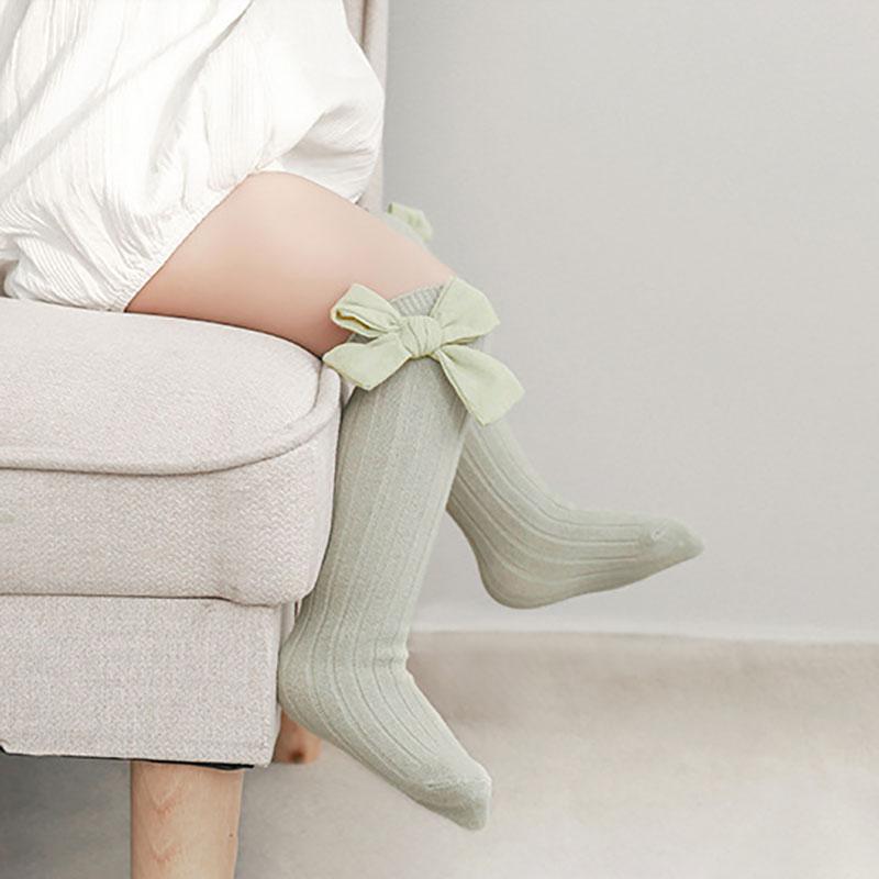 Новые вязаные чулки с бантиком для девочек, мягкие хлопковые гольфы средней длины из мягкого хлопка для детей, детские носки для малышей