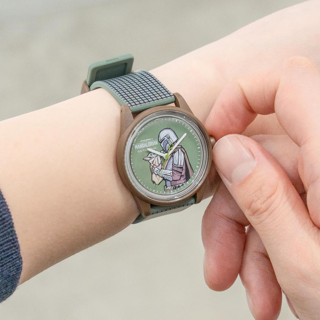 Citizen Star Wars Collection Grogu Mandalorian Smile Solar 10 ATM Water Urethane Brown Q&Q R01A-521VK & Q&Q Watch, Analog, Resistance, Band, Men's