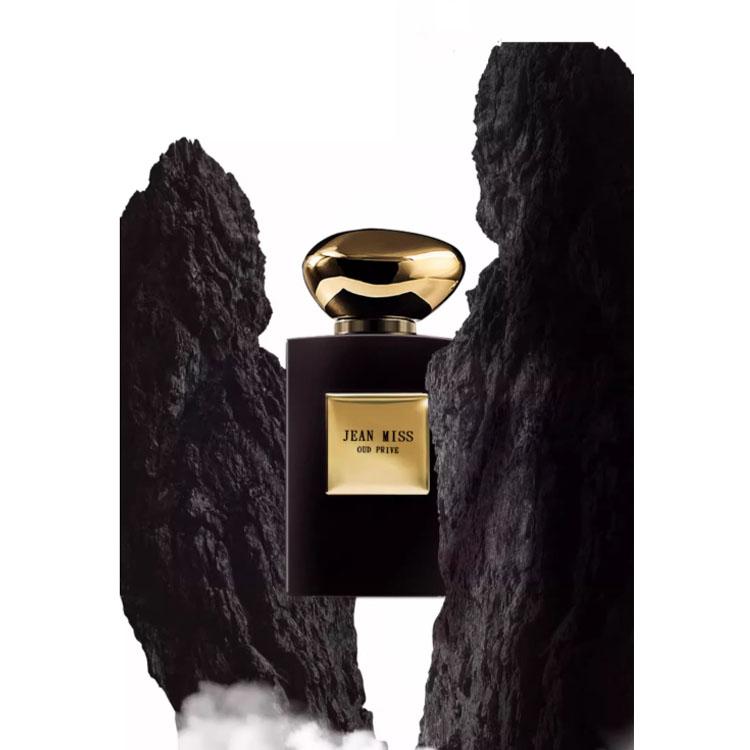 Giorgio Armani Интенсивный Уд Роял Туалетная вода