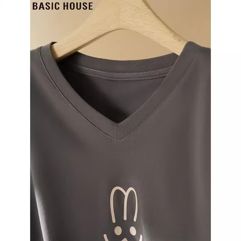 Базовая женская футболка Basic House свободного кроя с V-образным вырезом и коротким рукавом