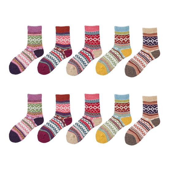 5 Pairs Winter Warm Crew Socks for Women Thick Mid-Calf Knitted Socks Retro Ethnic Style Socks for Christmas Gifts