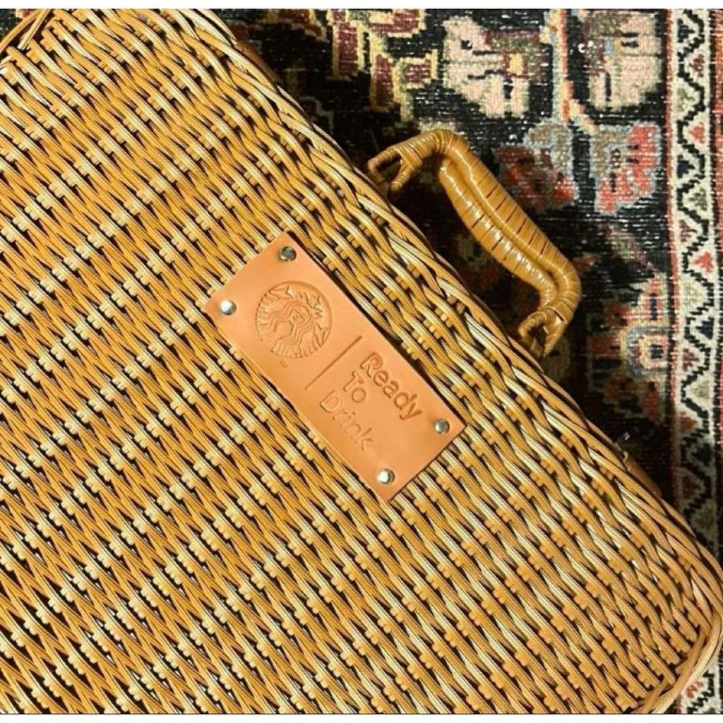 Used [Rare] Korea Exclusive / Starbucks / Rattan Basket / Picnic / Not for Sale