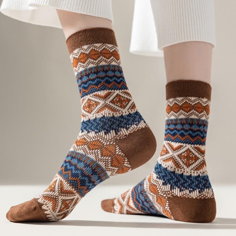 Женские носки Осенние и зимние вязаные мягкие носки для женщин