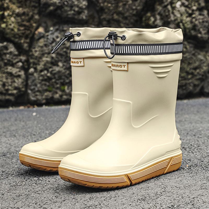 New Bundle Rain Shoes Men's Medium Tube Non-slip Waterproof Shoes Outdoor Water Boots Warm Rain Shoes Short Tube Rubber Shoes Men's Fashion