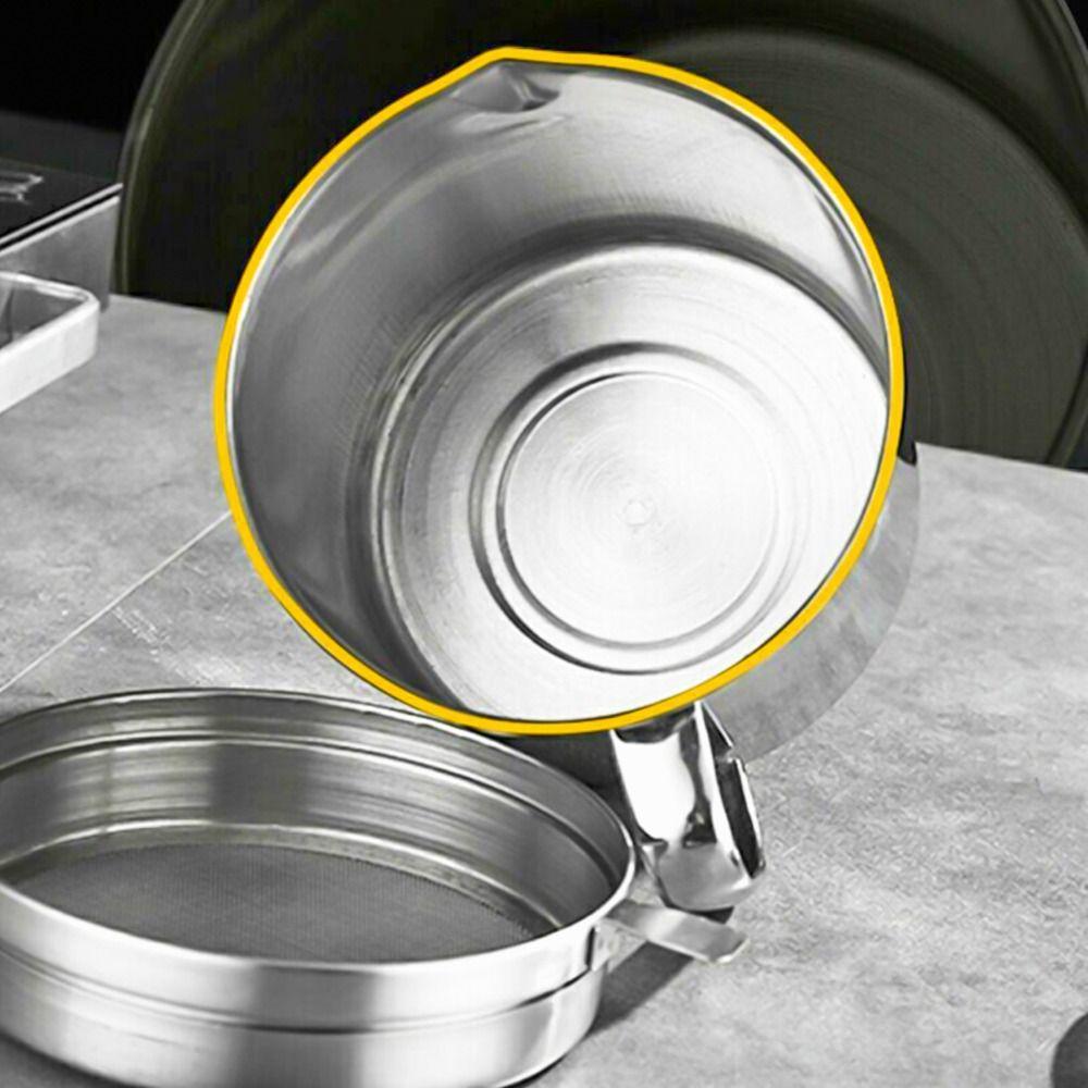 Durable Can Kitchen Cooking Tool Oil Filter Storage Tank Oil Pot Grease Container