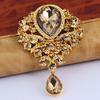 Brooch Portable Flower Pattern Alloy Glass Inlaid Brooch for Meeting