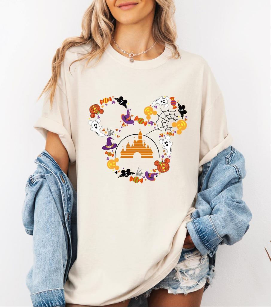Halloween Castle Comfort Colors, Spooky Ghost Crewneck, Pumpkin Candy Shirt, Cute Fall Cloth S0826-1040