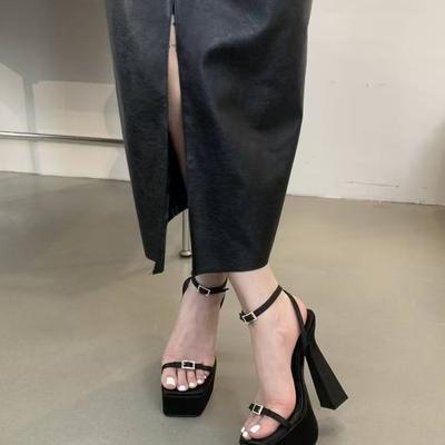 Сандалии женские с открытым носком, квадратной головкой, крестиком, пряжкой из одного слова, водонепроницаемые, простые и универсальные, на толстом каблуке, высокие каблуки, женские, новые модели 2025 года