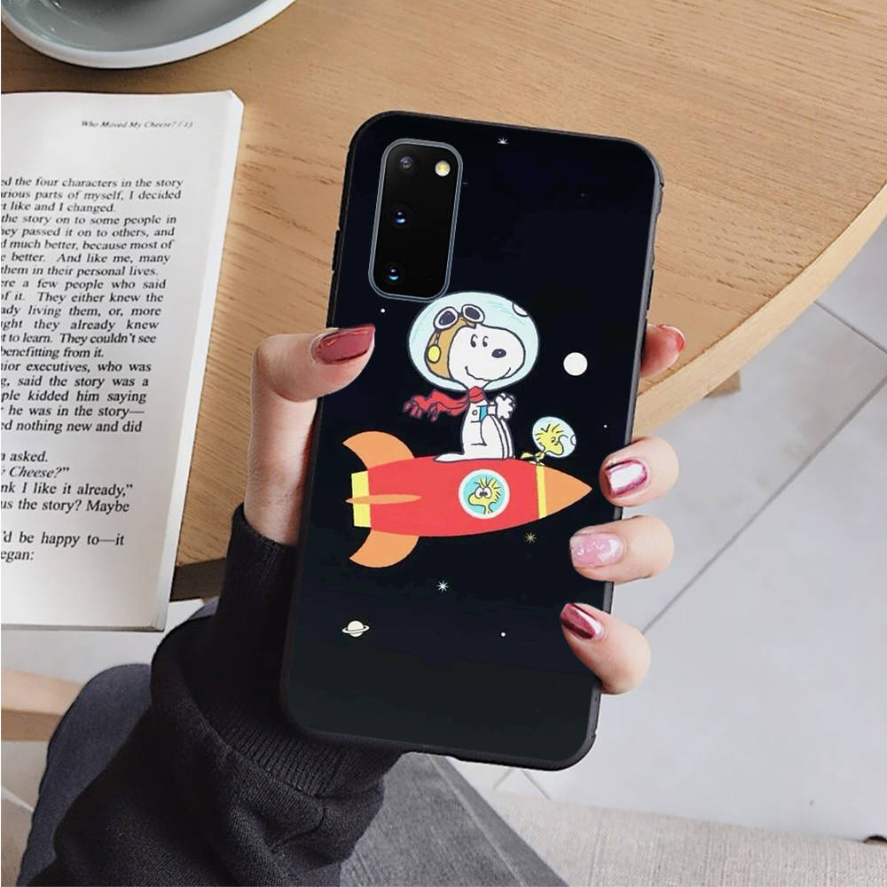 AN14 Прекрасный черный чехол Snoopy для Xiaomi Poco X6 M5 M6 F5 F6 F1 C65 C55 C50 C51 C40 Redmi Note 7 8 14C A3X 13C 12C 11 10A 9C Pro Sofe Cover