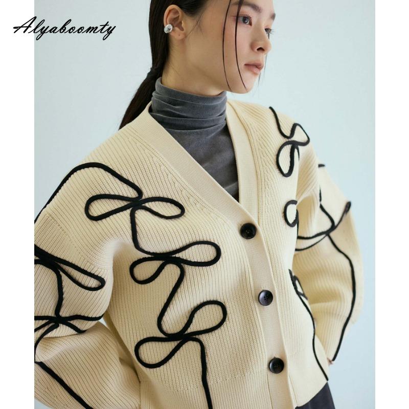 2025 Spring Autumn Women Stylish Knitted Cardigan V Neck Beige Gray Khaki Baggy Sweater Korean Fashion Streetwear Ladies' Basic Knitting Outerwear