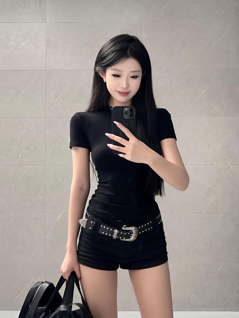 Женская черно-белая летняя футболка с коротким рукавом, универсальный круглый вырез, облегающий крой, трендовый короткий топ