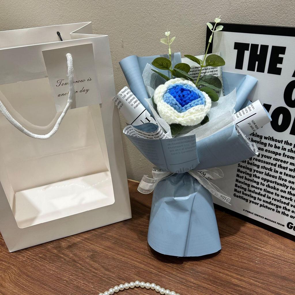 Handcrafted Sunflower Yarn Bloom – Elegant Birthday Gift for Girlfriend or Best Friend, Ideal as a National Day Souvenir.