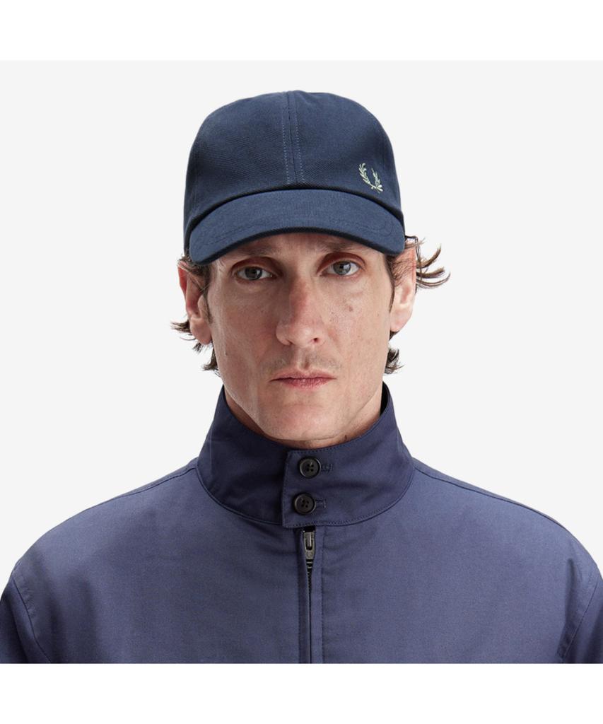 Fred Perry Классическая кепка Пике - Темный Военно-воздушный/Лавровый Cfpu2536726-Z65