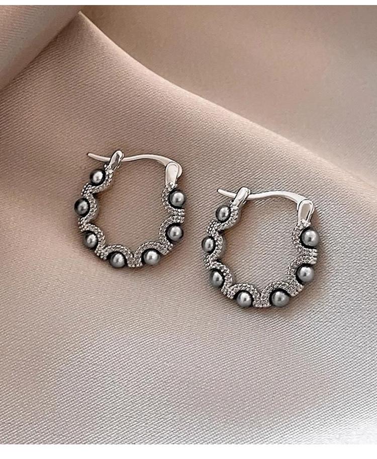 Temperament Grey Earrings