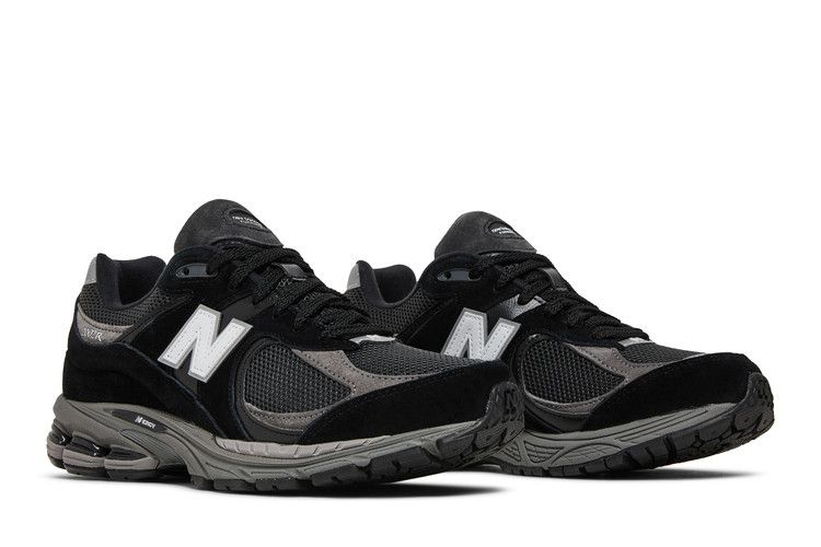 New Balance 2002R Черный Темно-серый Белый