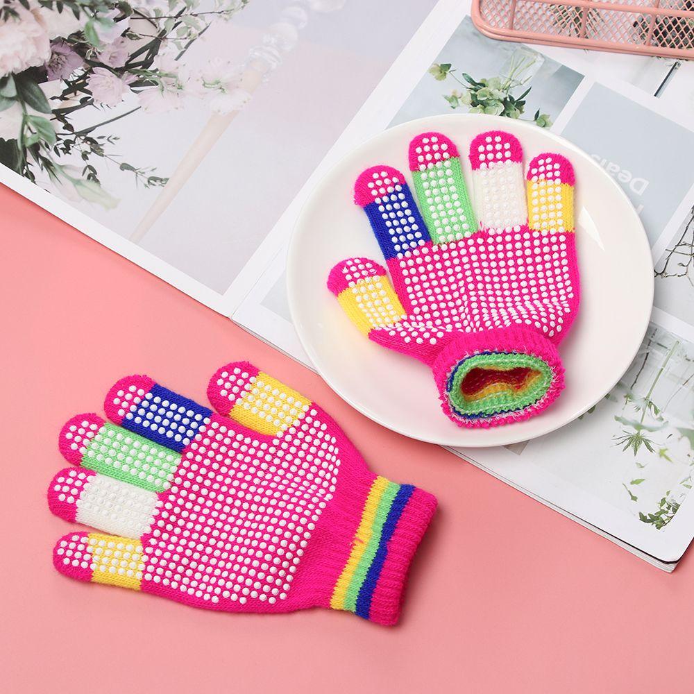 Зимние детские эластичные теплые нескользящие перчатки для мальчика и девочки, детские вязаные с противоскользящей резиной