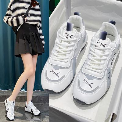 Кроссовки женские 2025 новые осенние амортизирующие повседневные модные белые одинарные туфли мягкая подошва нескользящие дышащие кроссовки женские