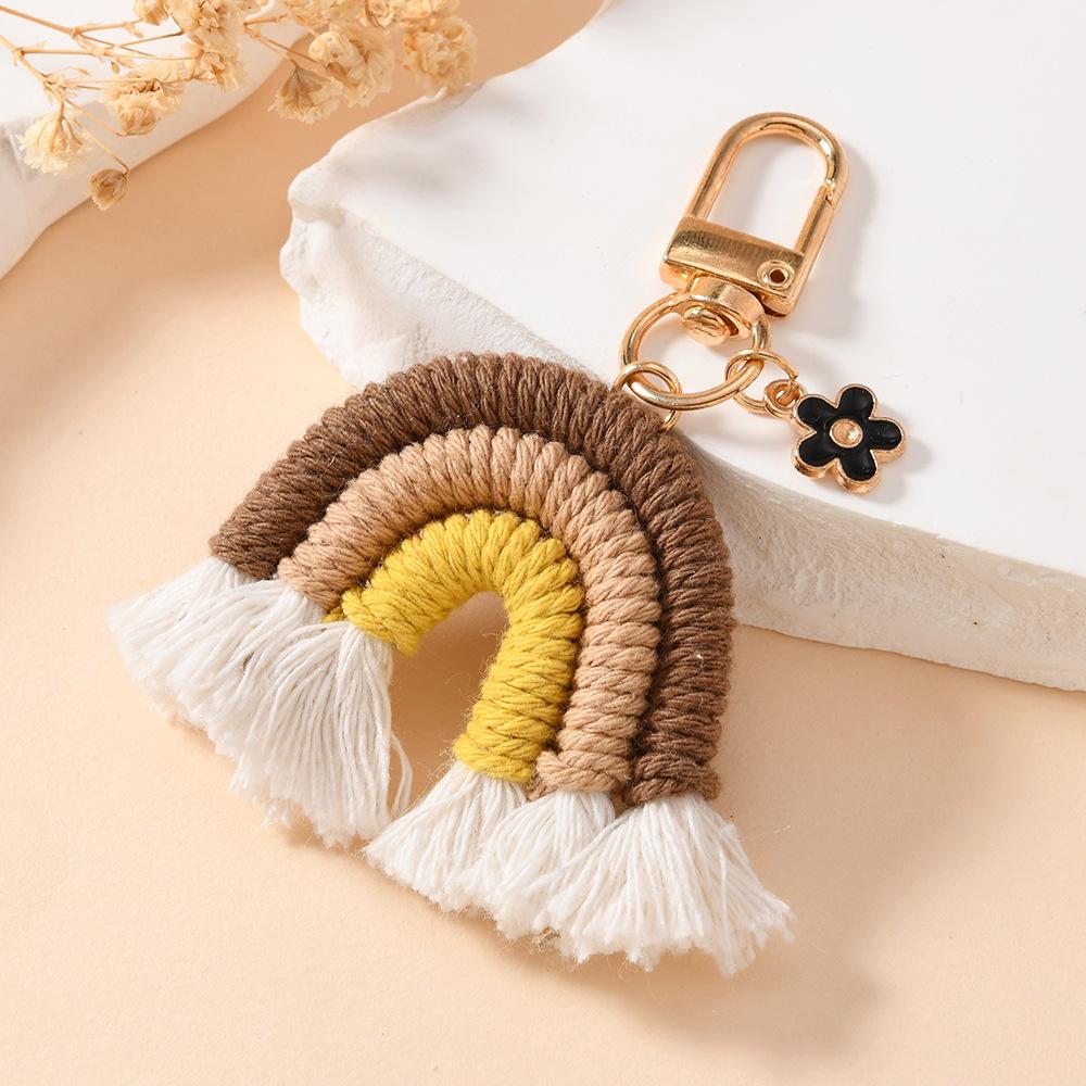 Радужный брелок-подвеска ручной работы