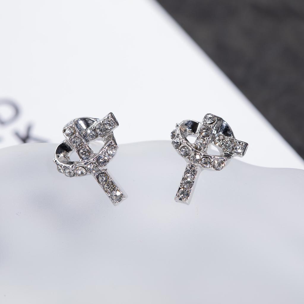 Niche Design Stud Earrings, High-End Temperament, Personalized Zircon Light Luxury, Small And Delicate Knotted Women'S Earrings