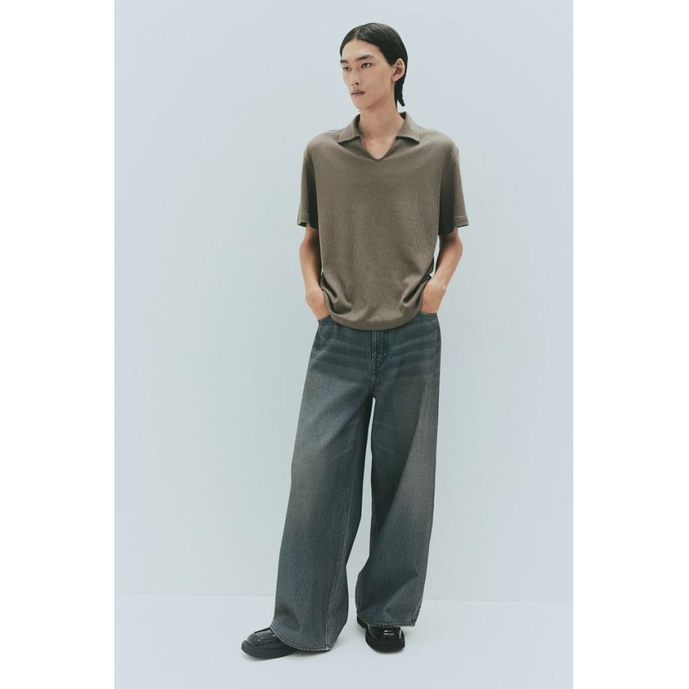 Футболка с воротником HM Regular Fit Темно-бежевый