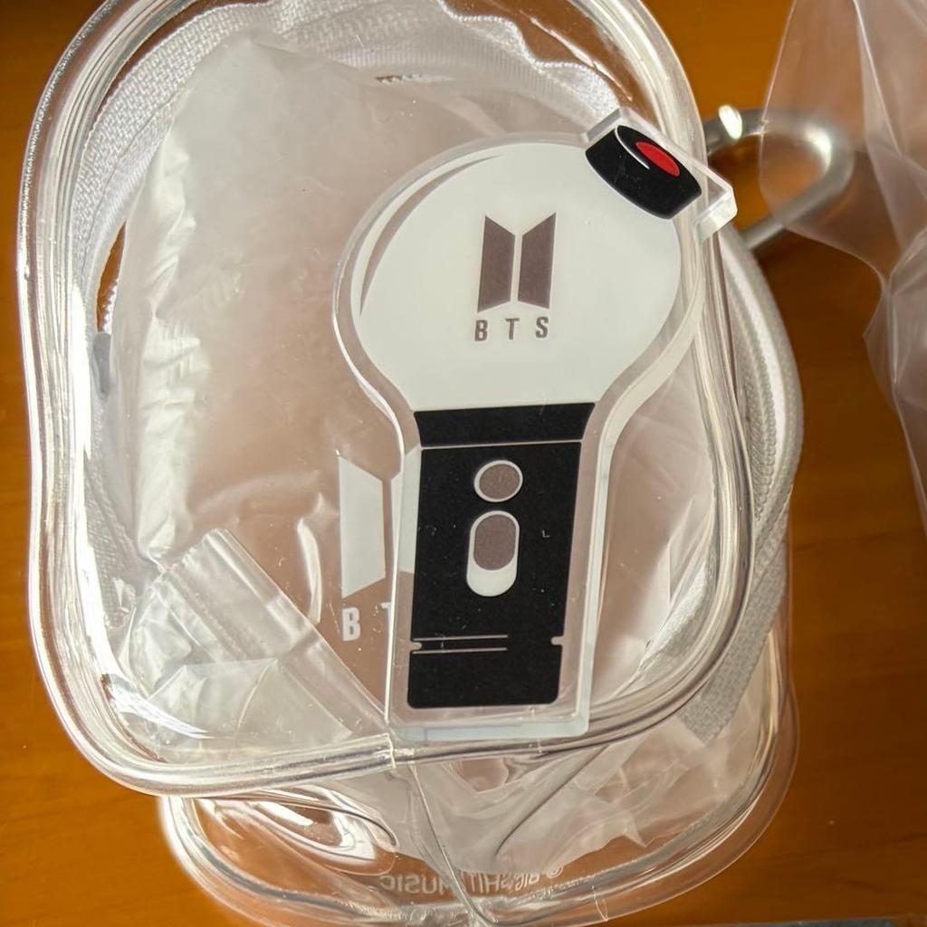 [Б/У] Подарок для члена BTS ARMY V6 ПВХ Косметичка Army Bomb