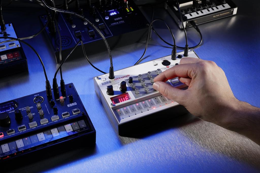 KORG volca sample2 Цифровой сэмплер наушники компактный размер для использования Синтезатор Работает от батарей, встроенный динамик, совместимый, где угодно.
