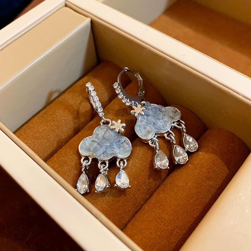 Cute Cloud Hanging Earrings Blue Crystal Rain Cloud Drop Earring Aesthetic Kawaii Zirconia Hoop Dangle Earrings Jewelry