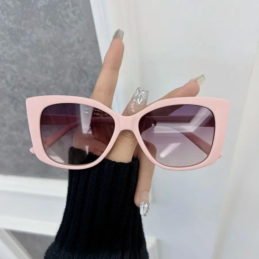 Retro Classic Square Sunglasses For Women Men Stylish Minimalist Female Male Fashion Glasses