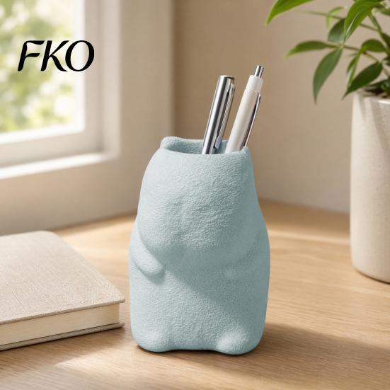 One-piece Molded Pen Organizer Standing Capybara Holder, Cute Animal Desk for Pens Makeup Gradient Orange Cup Brushes, Large Capacity