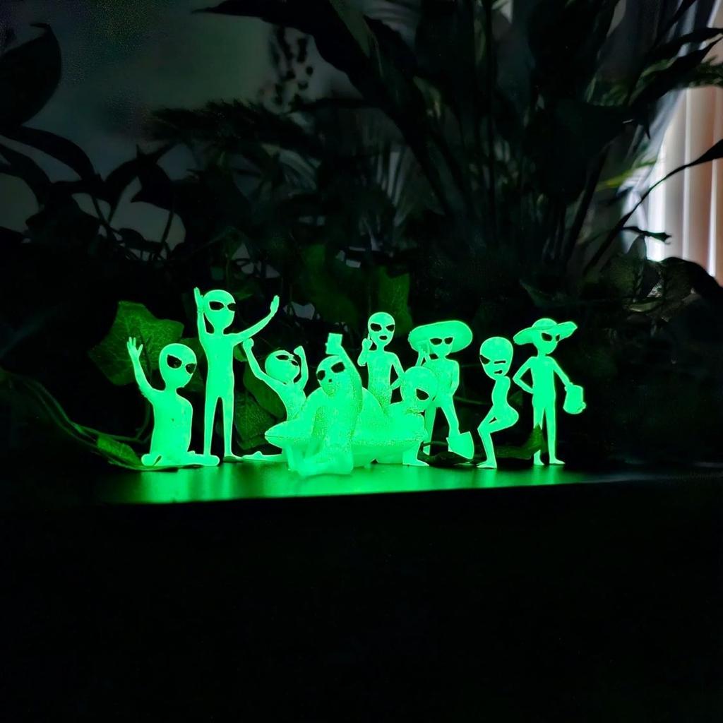 Glow In The Dark Alien Planter Tree Spirits Plant Accessory Miniature Luminous Garden Ghost Decor,Outside Indoor Outdoor Patio Lawn Yard Decoration