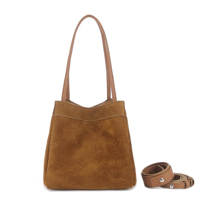 Осенне-зимняя деформируемая сумка-корзина из замшевой кожи - Сумка через плечо и на плечо.