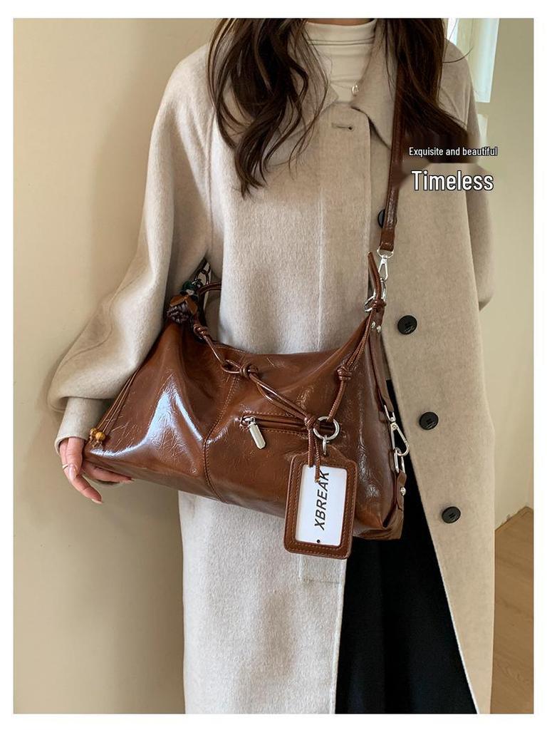 Shiny Minimalist Retro Crossbody Shoulder Bag for Women - Soft Texture, Versatile, Ideal for Outings and Commuting