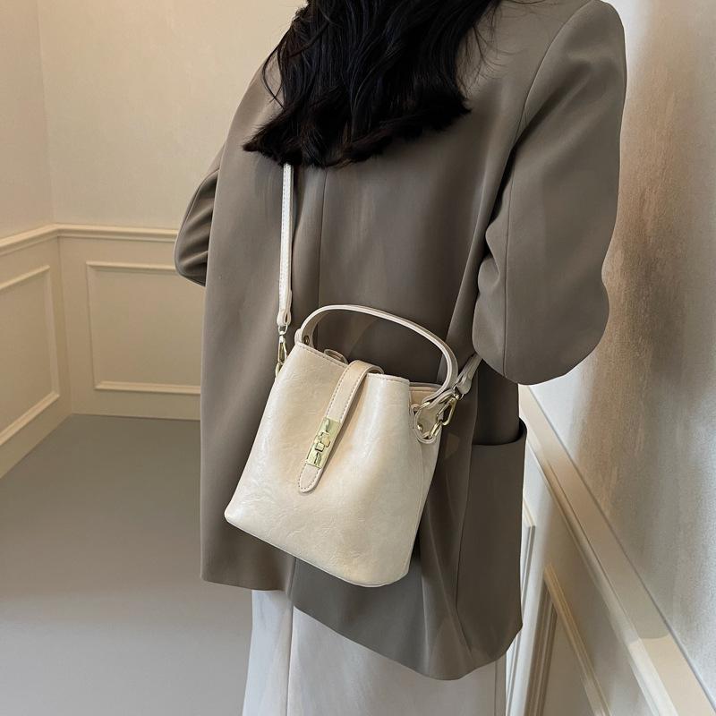 Популярная маленькая сумка женская осенняя новая ретро простая сумка-ведро модная повседневная на плечо мессенджер