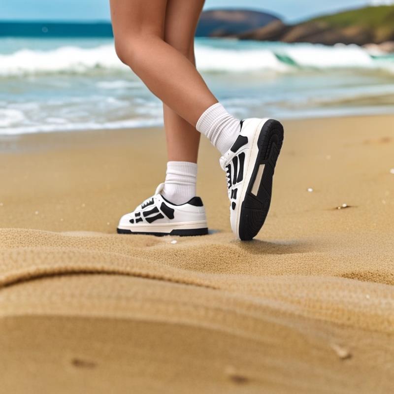 2025 Bone Shoes For Men And Women's Internet Red Board Shoes Low Top Sports Casual Couple Versatile Sneakers Shoes AM10